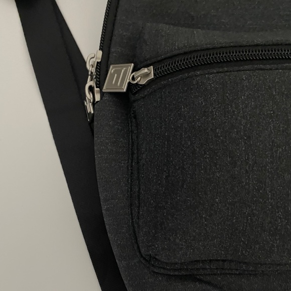 FILA Lilandra backpack - Small 12” - New with tag - Picture 11 of 12